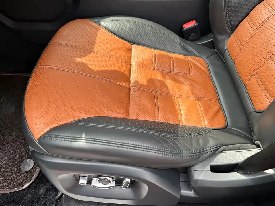 Land Rover Range Rover Sport Land Rover Range Rover Sport