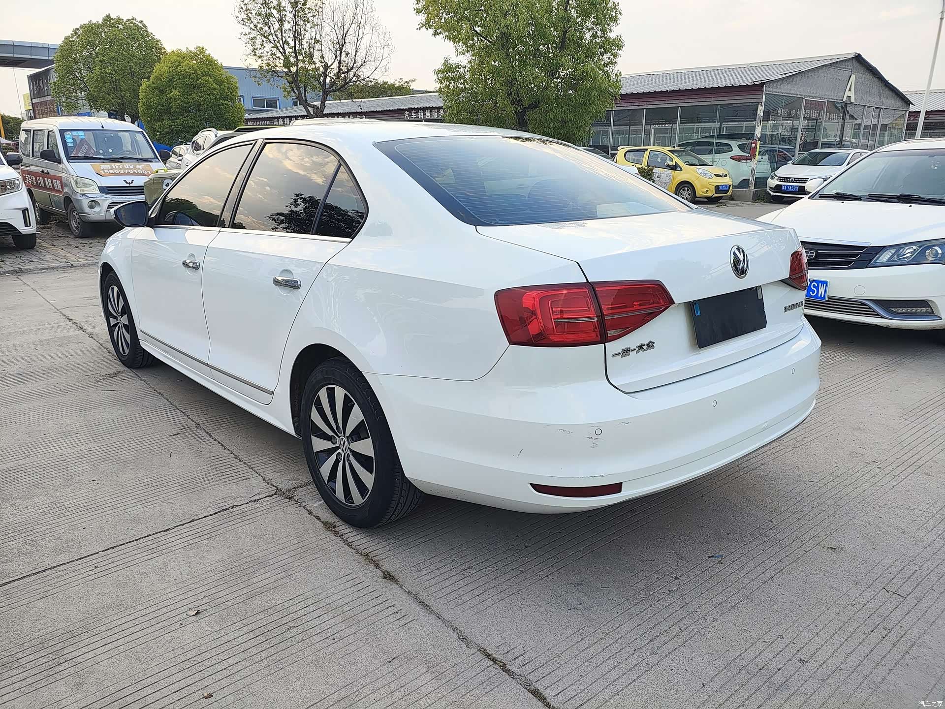 Volkswagen Sagitar, 2017 7