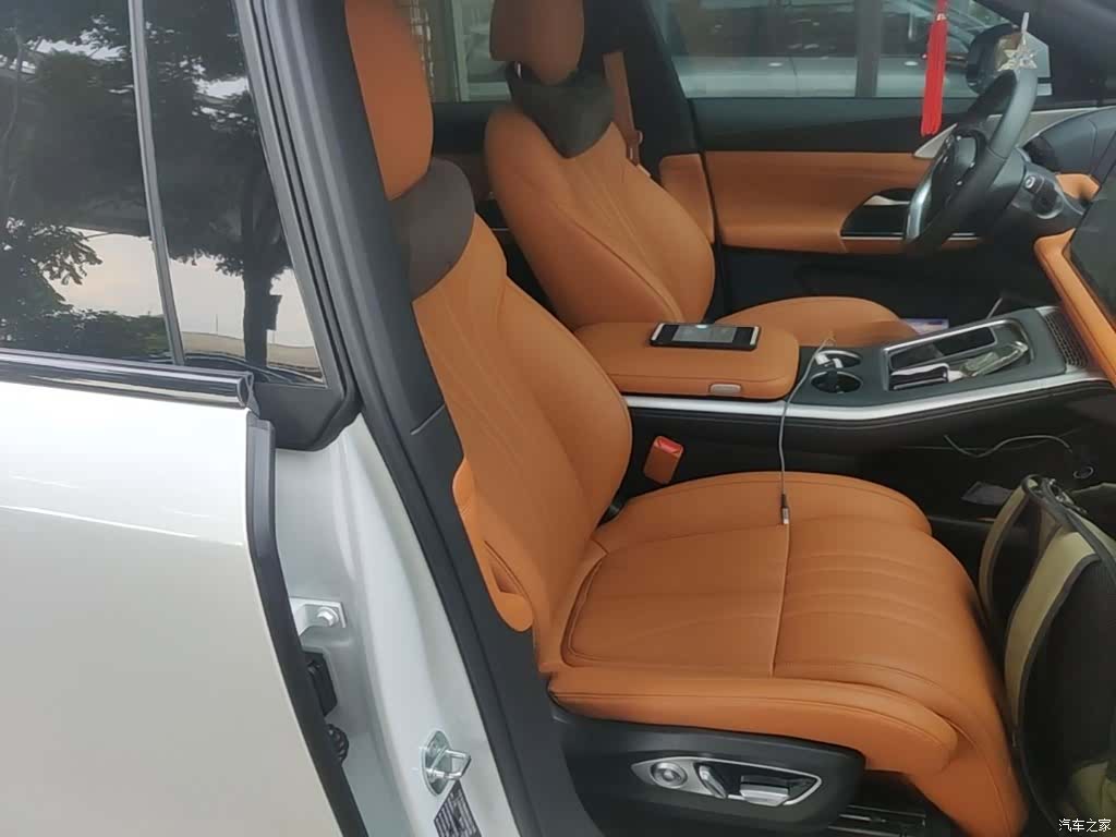 Xpeng G9, 2025 20