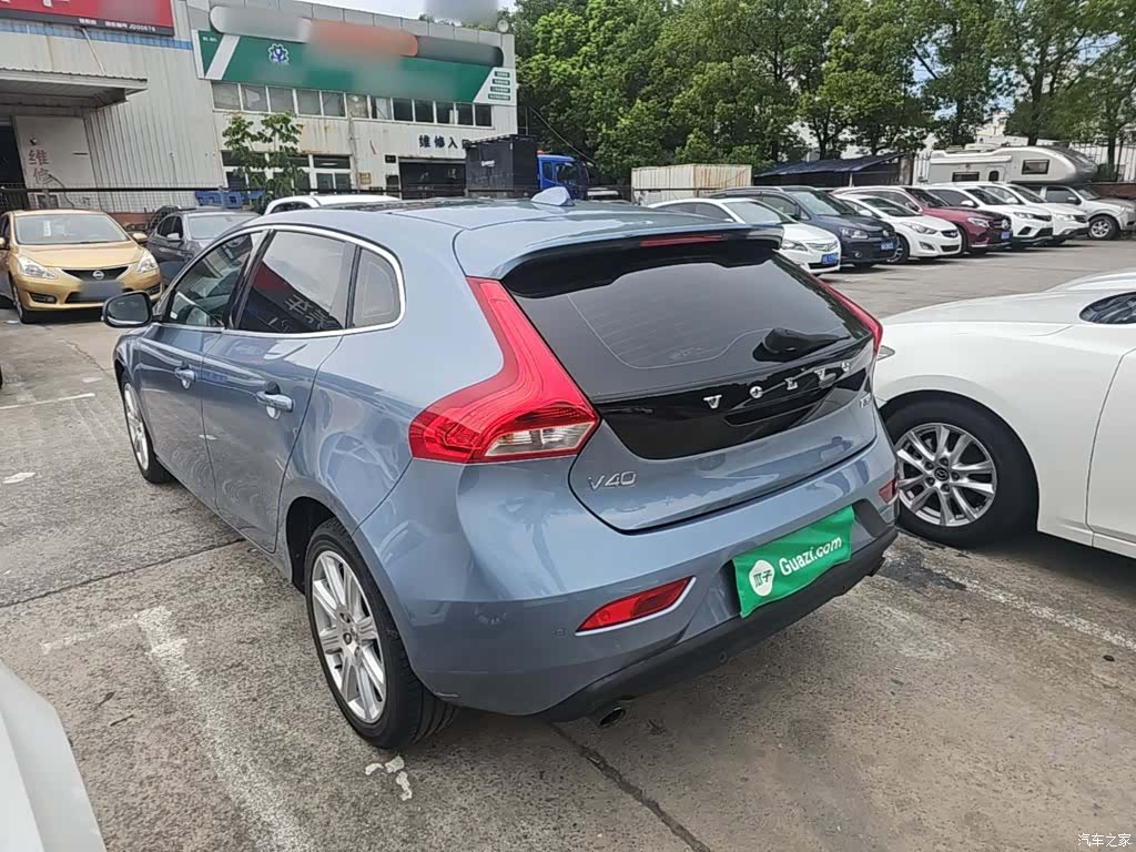 Volvo V40, 2018 все фото