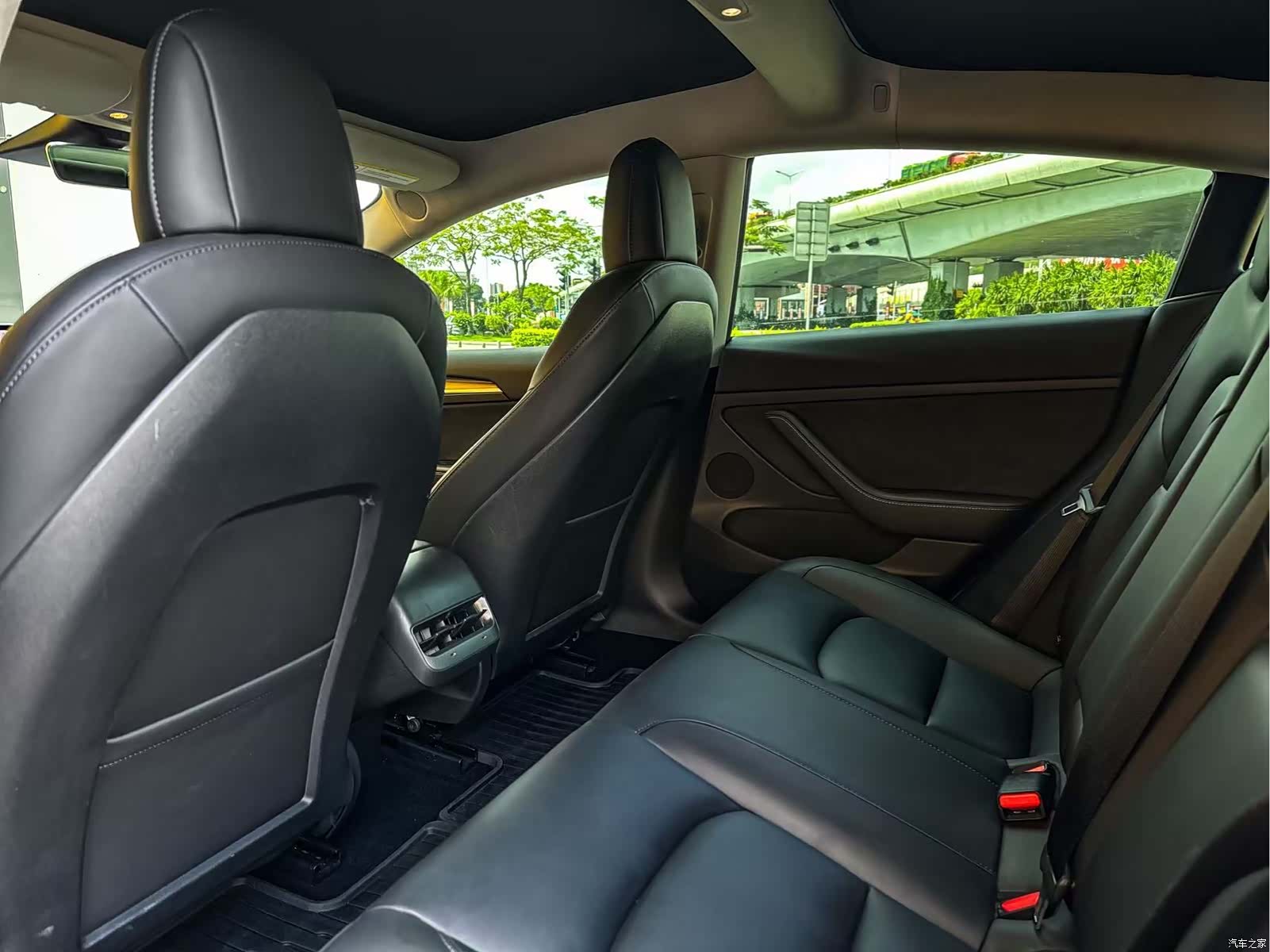 Tesla Model 3, 2021 6