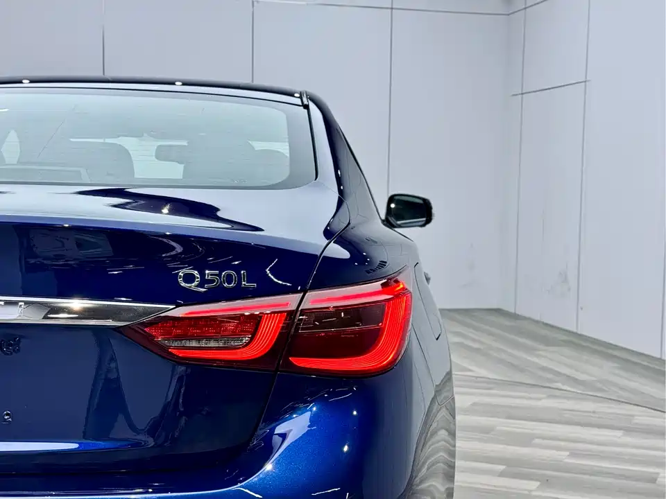Infiniti Q50L Infiniti Q50L
