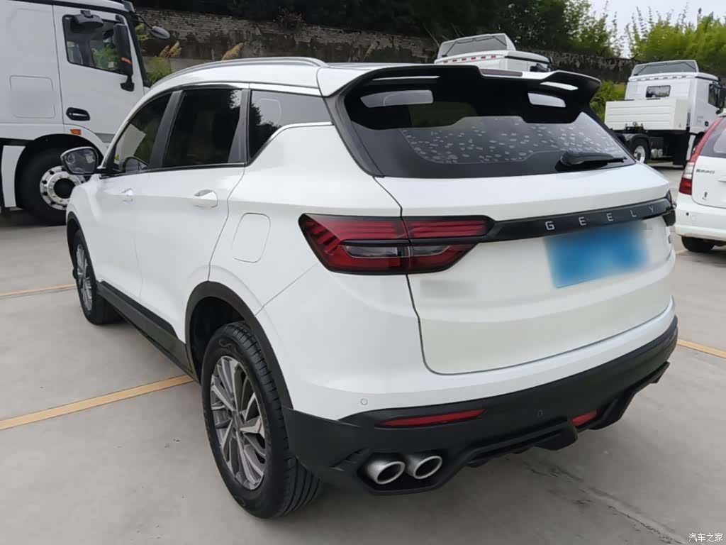 Geely Coolray, 2023 все фото
