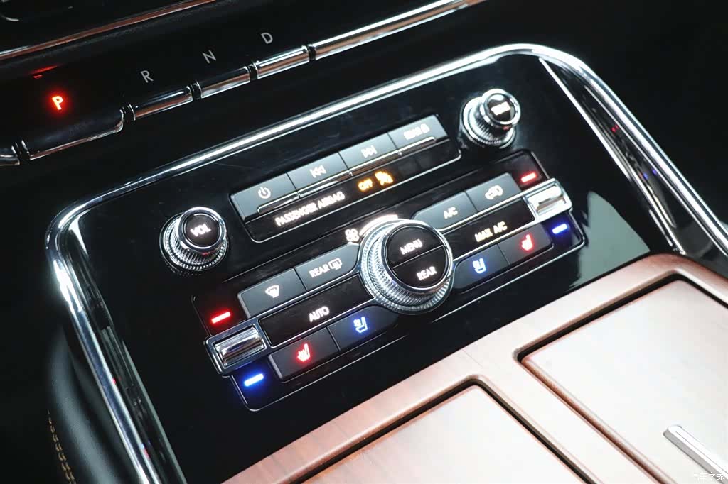 Lincoln Navigator, 2022 15