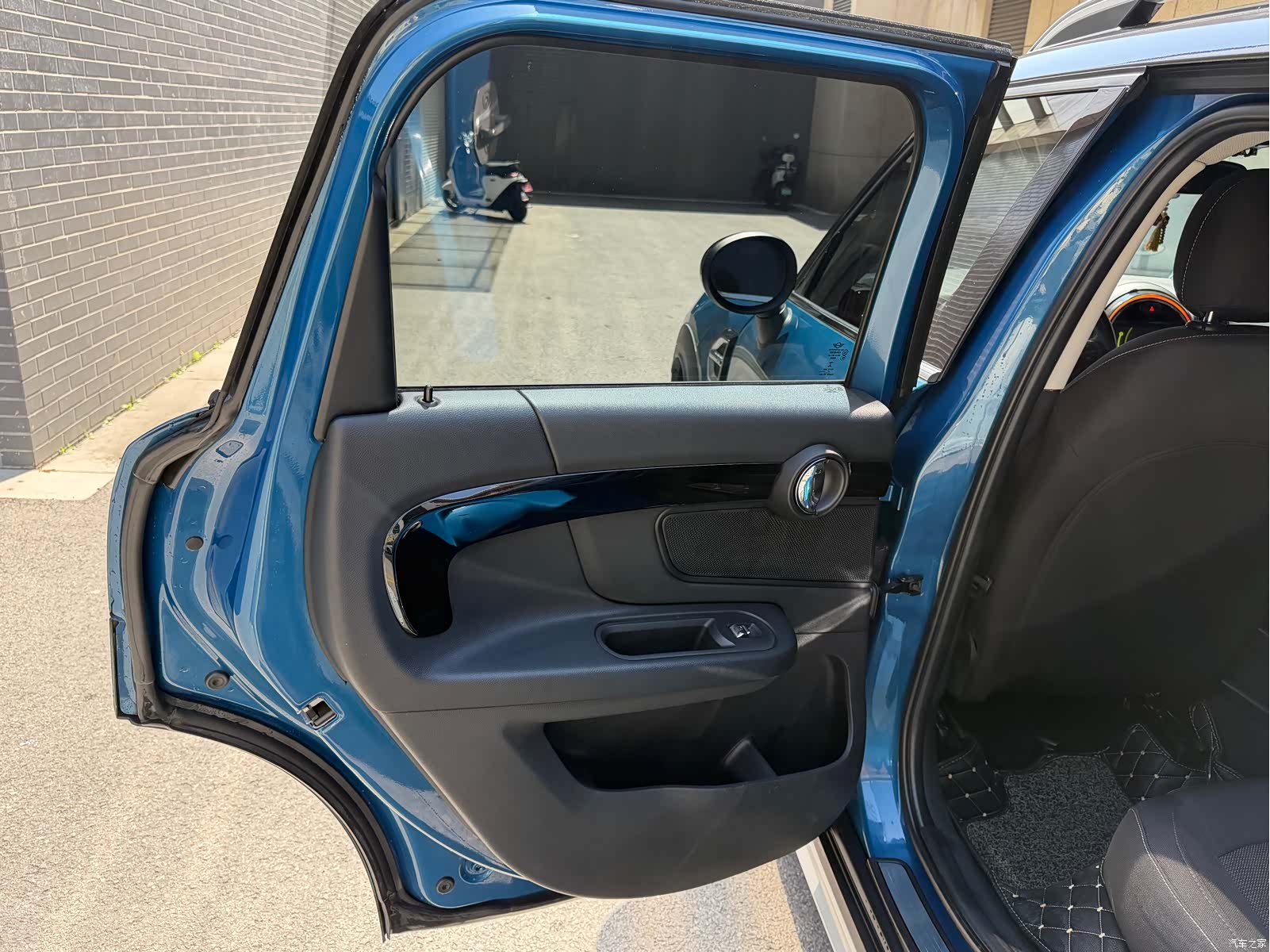 Mini Countryman, 2019 17