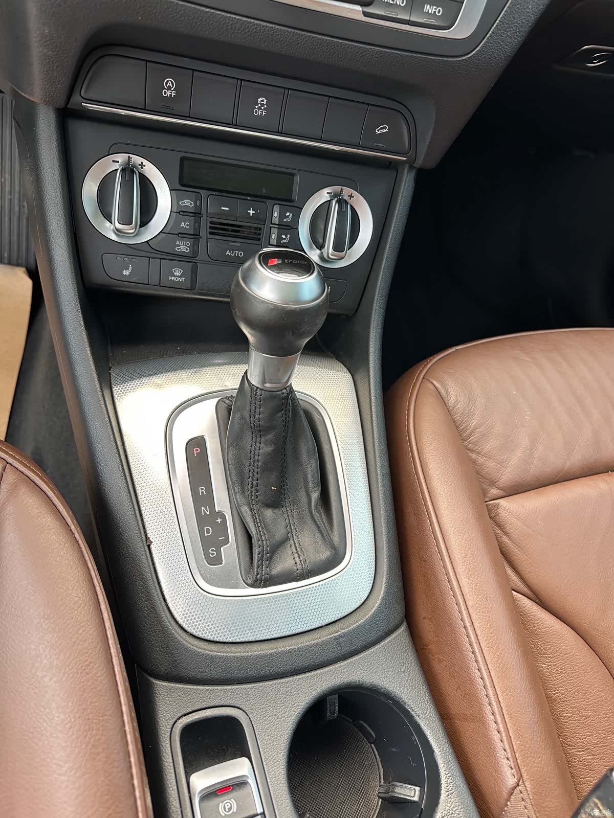 Audi Q3, 2014 12