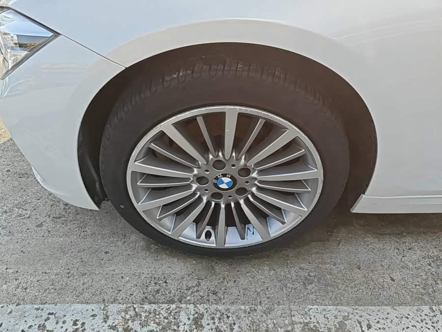 BMW 3 Series 2019, фото 23