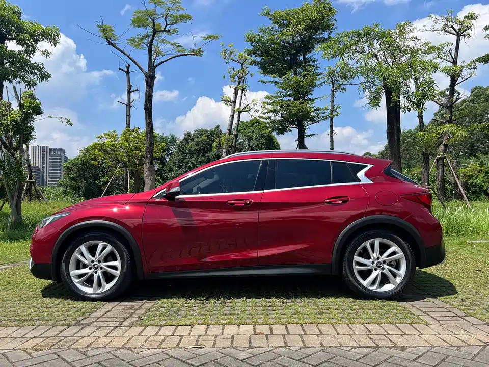 Infiniti QX30 Infiniti QX30