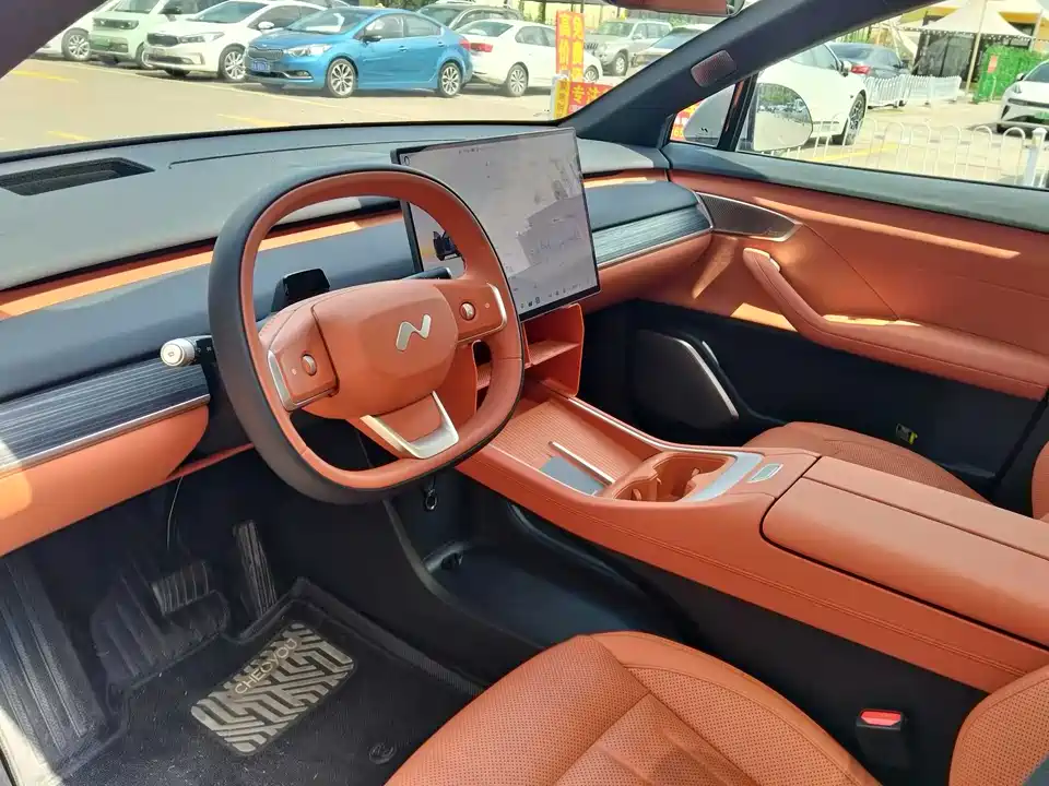 NIO L60 NIO L60