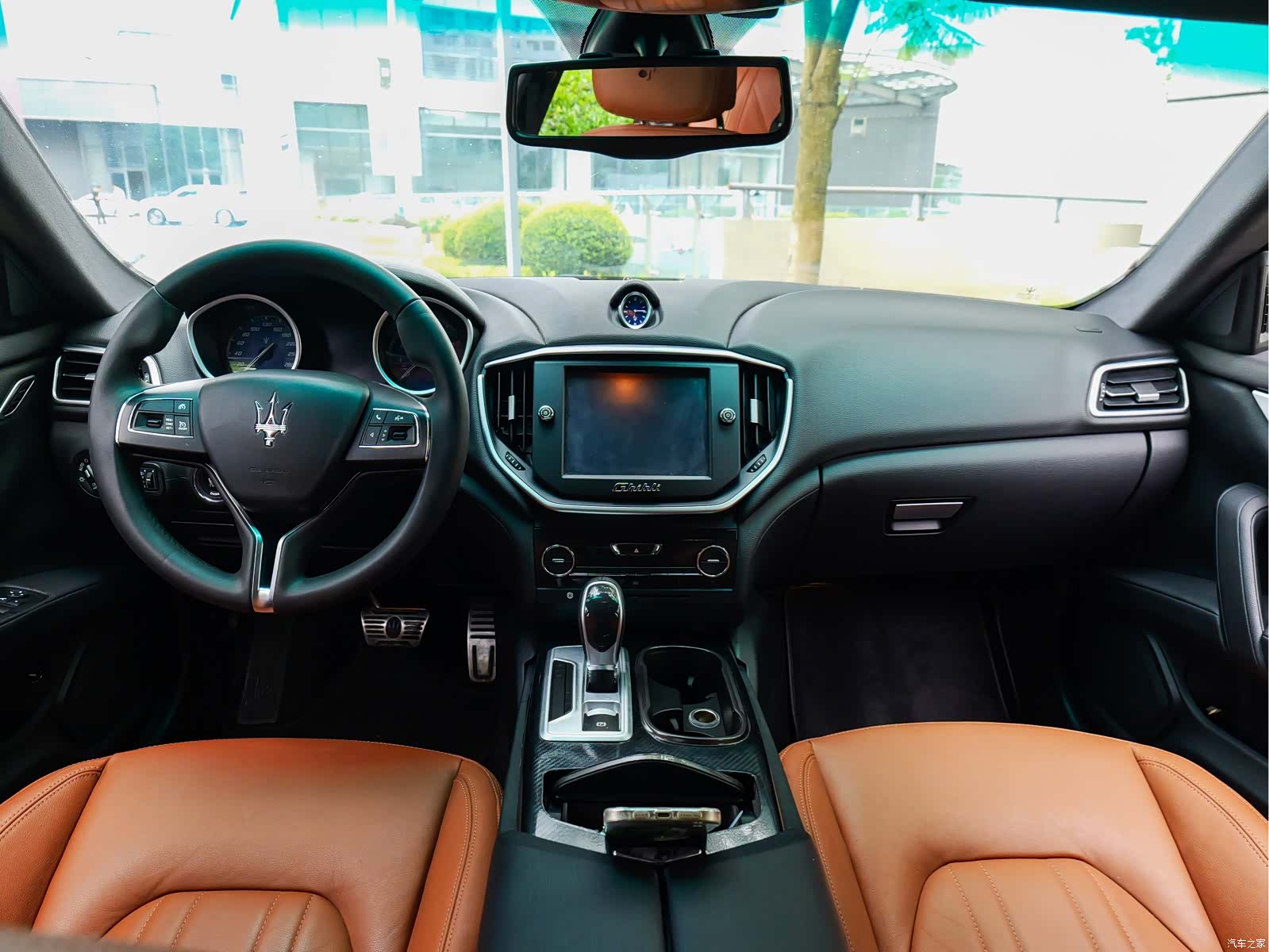 Maserati Ghibli, 2015 6