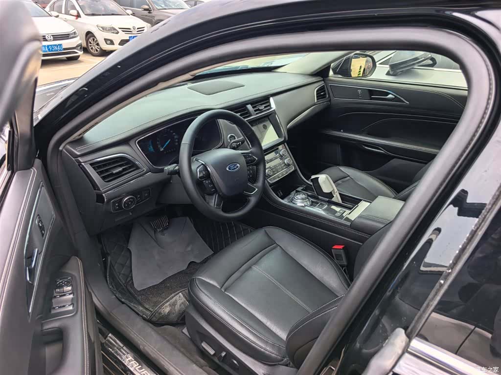 Ford Taurus, 2018 7