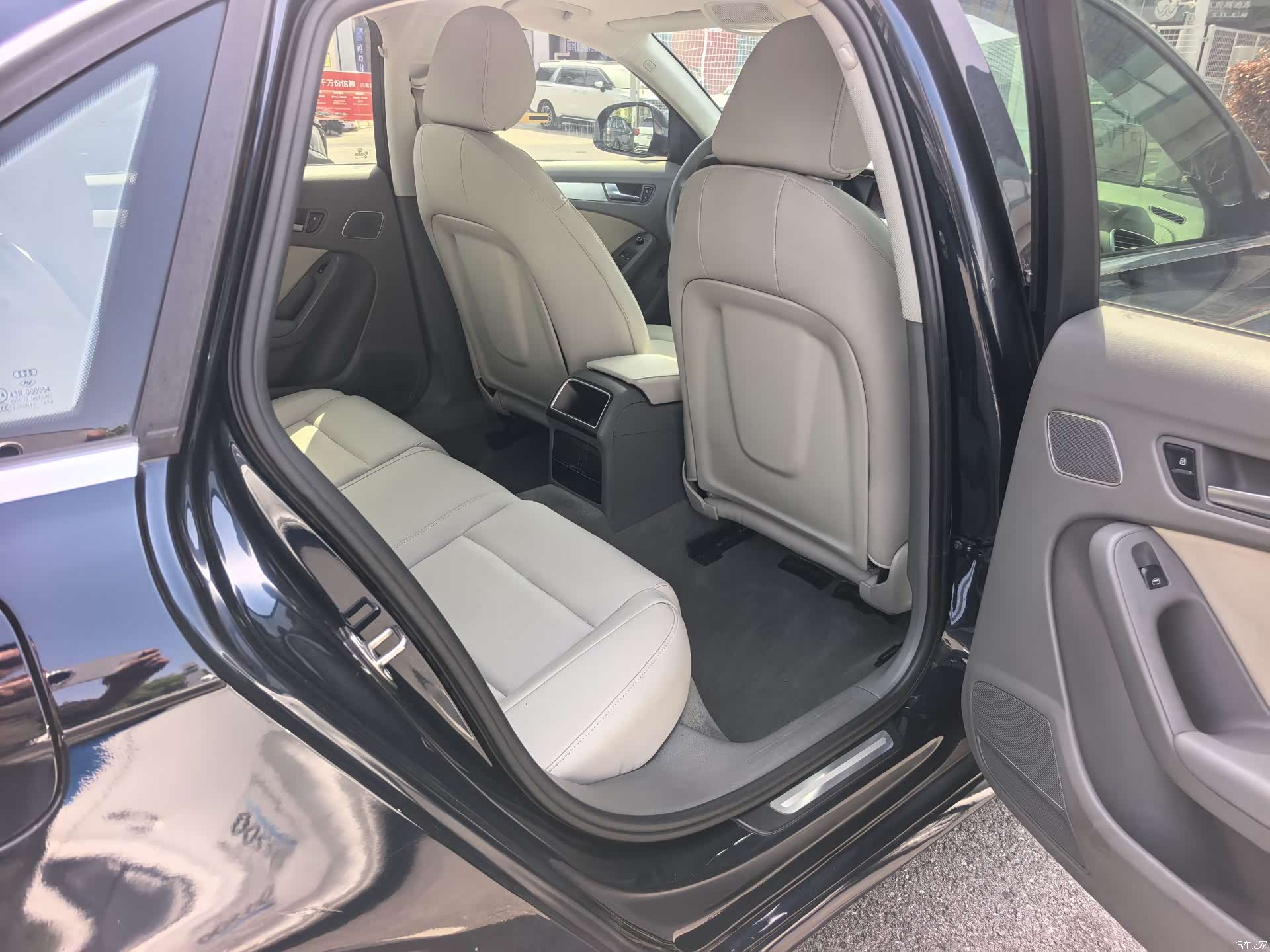 Audi A4L, 2013 11