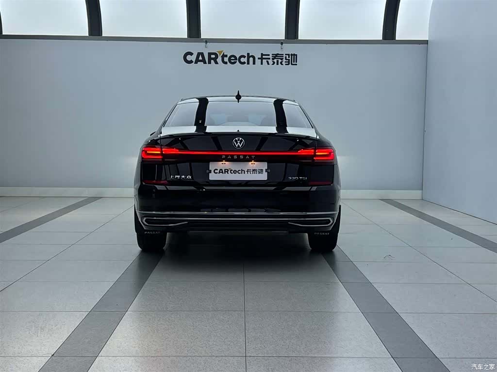 Volkswagen Passat, 2023 4