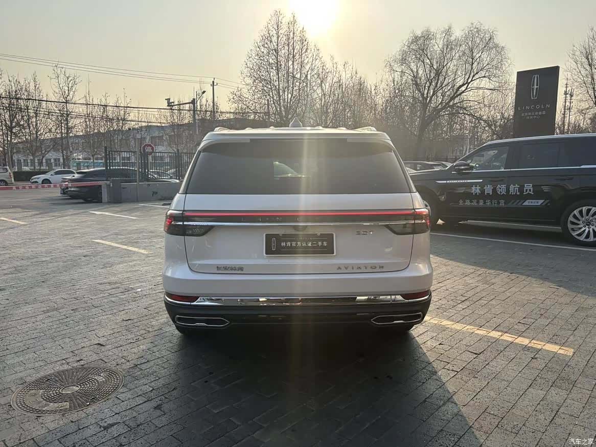 Lincoln Aviator, 2025 все фото