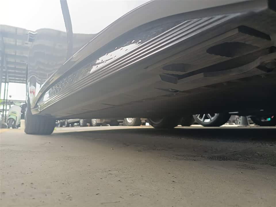 Hongqi EH7 Hongqi EH7