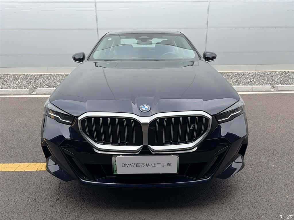 BMW i5, 2025 2