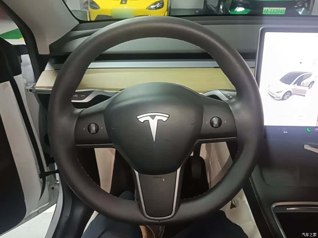 Tesla Model Y, 2023 11