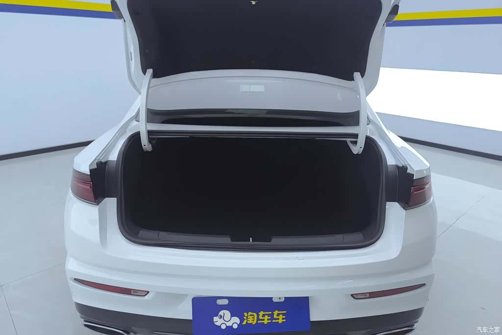 Geely Preface, 2023 4
