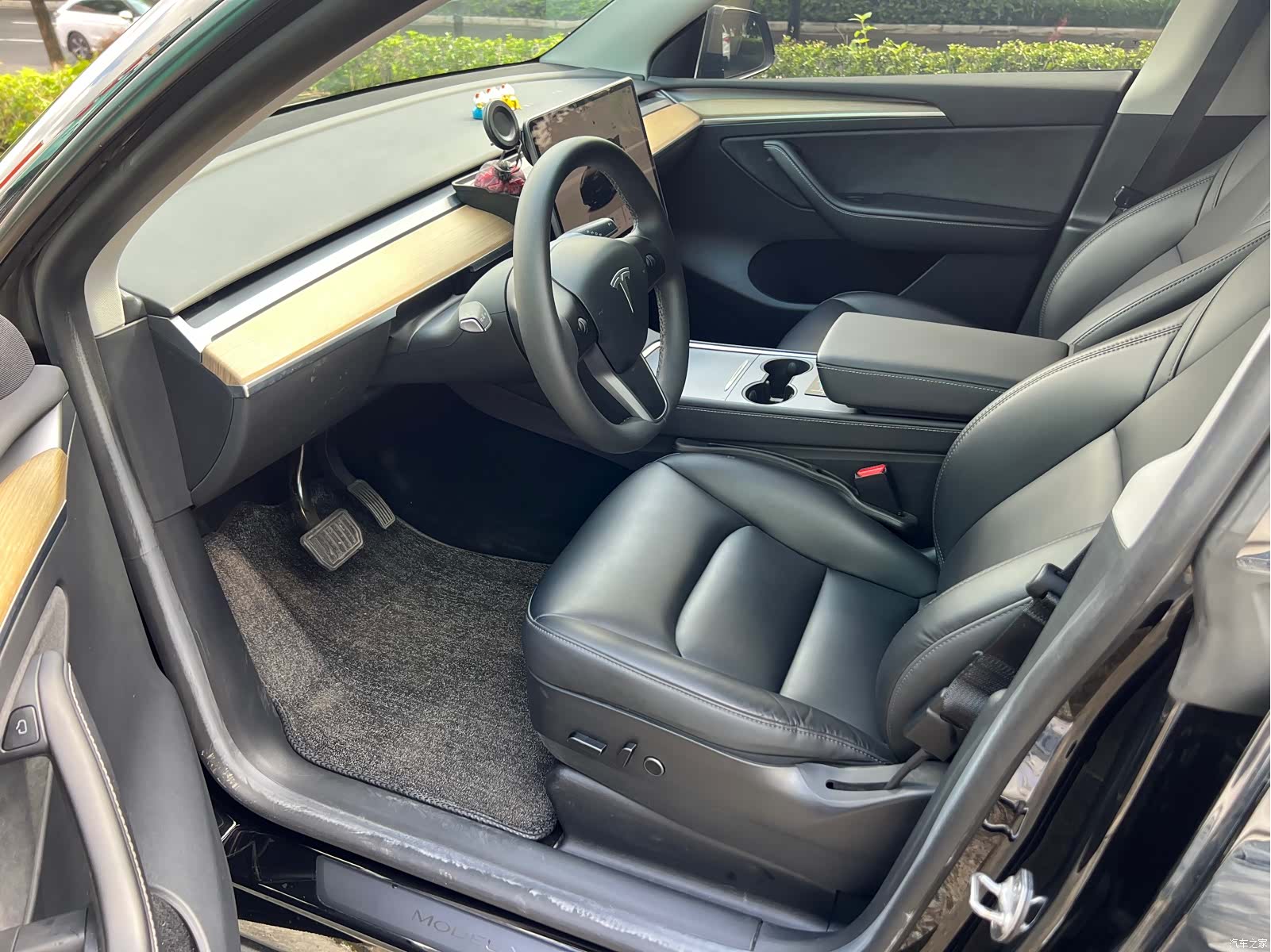 Tesla Model Y, 2022 7