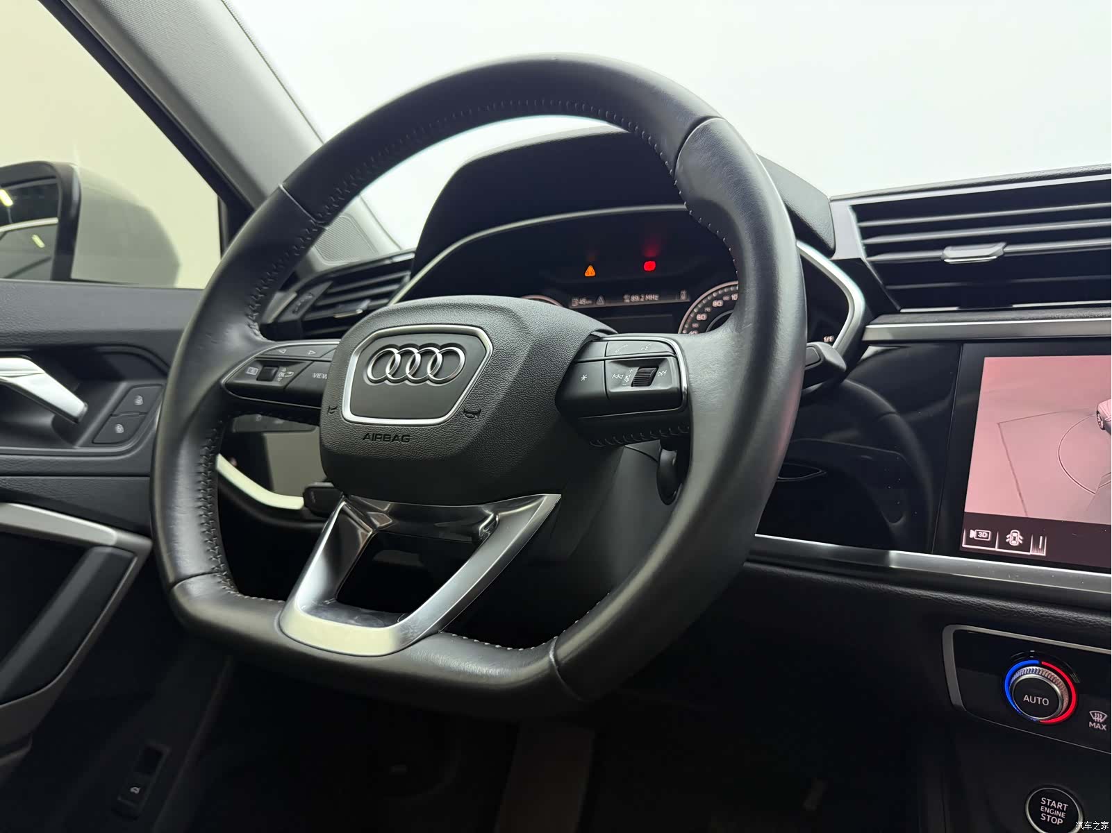 Audi Q3, 2022 13