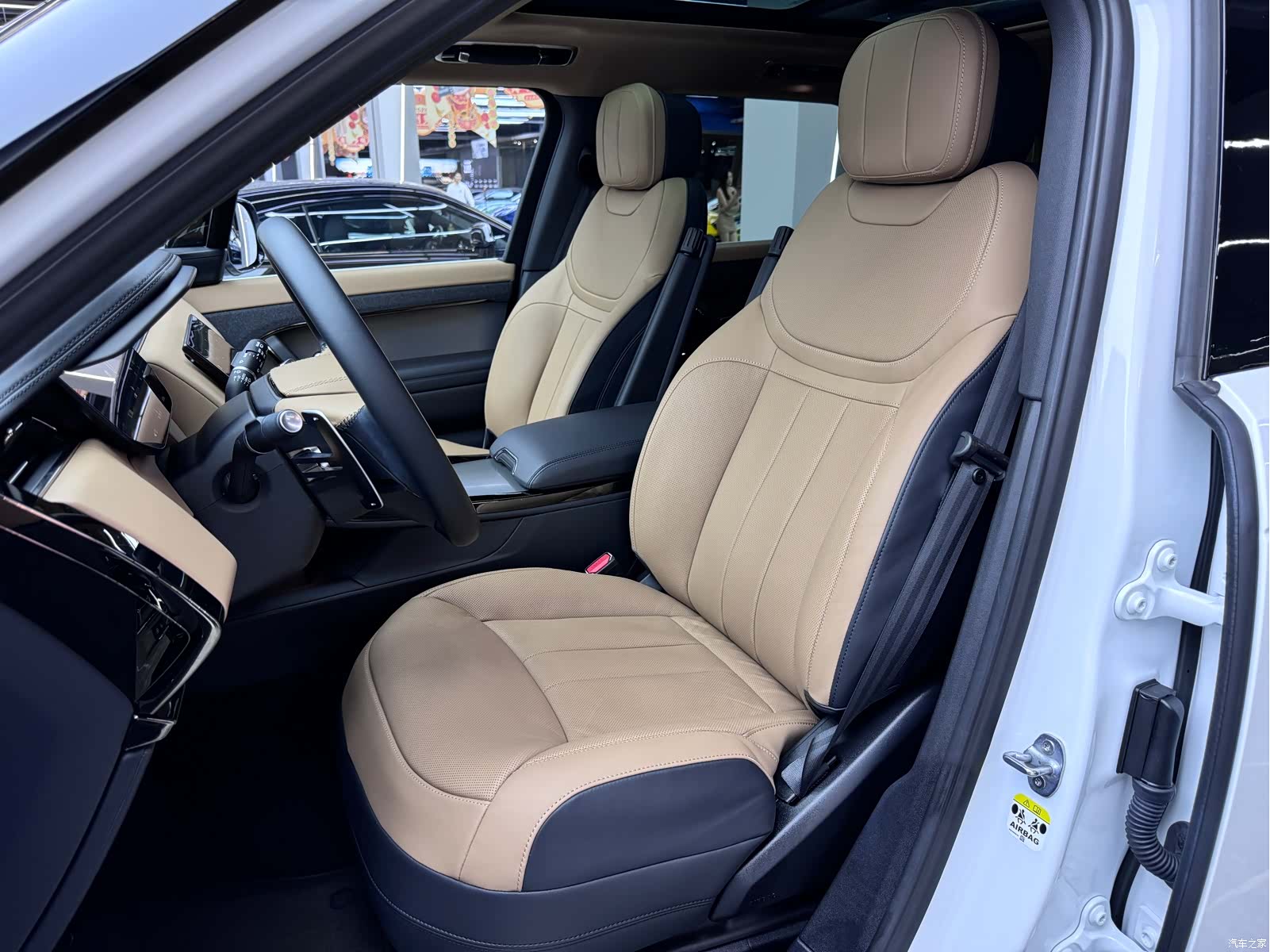 Land Rover Range Rover, 2023 все фото