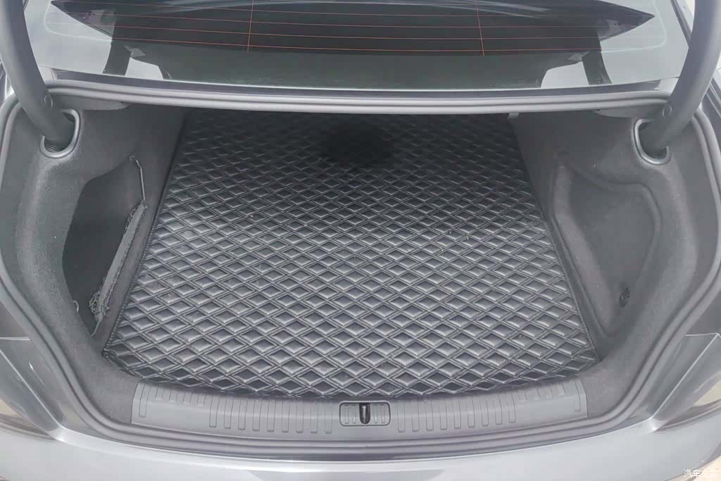 Audi A6L, 2020 4