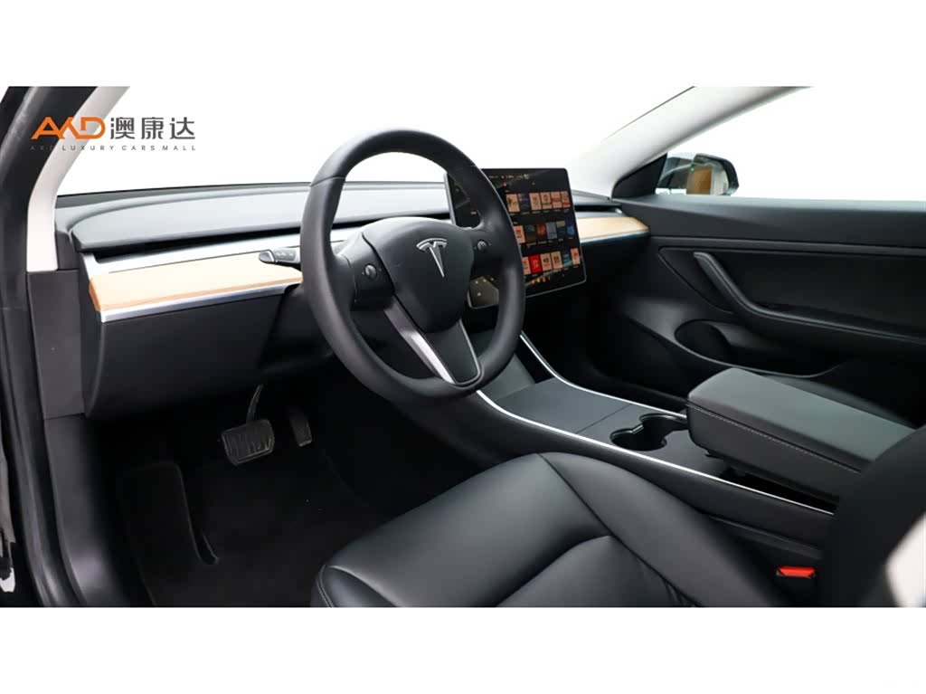 Tesla Model 3, 2020 6