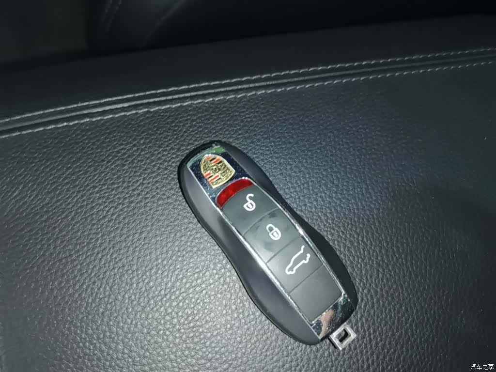 Porsche Cayenne, 2016 9