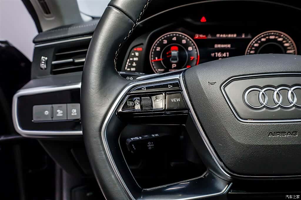Audi A7L, 2024 15