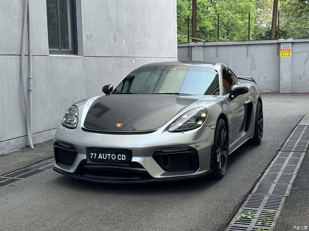 Porsche Cayman, 2018 1