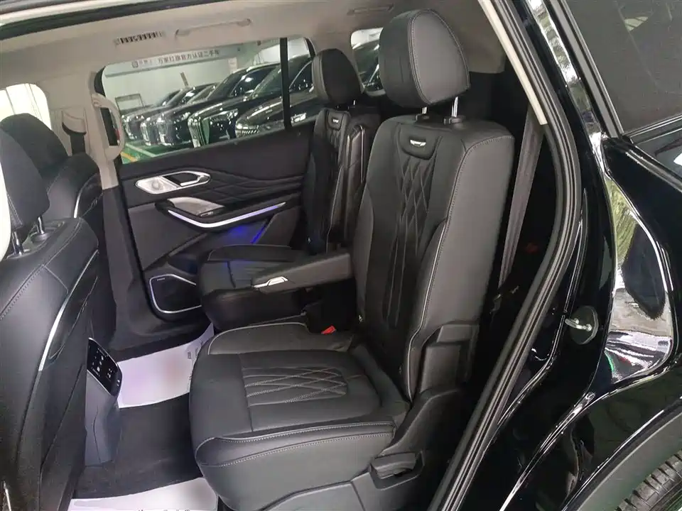 Hongqi HS7 PHEV