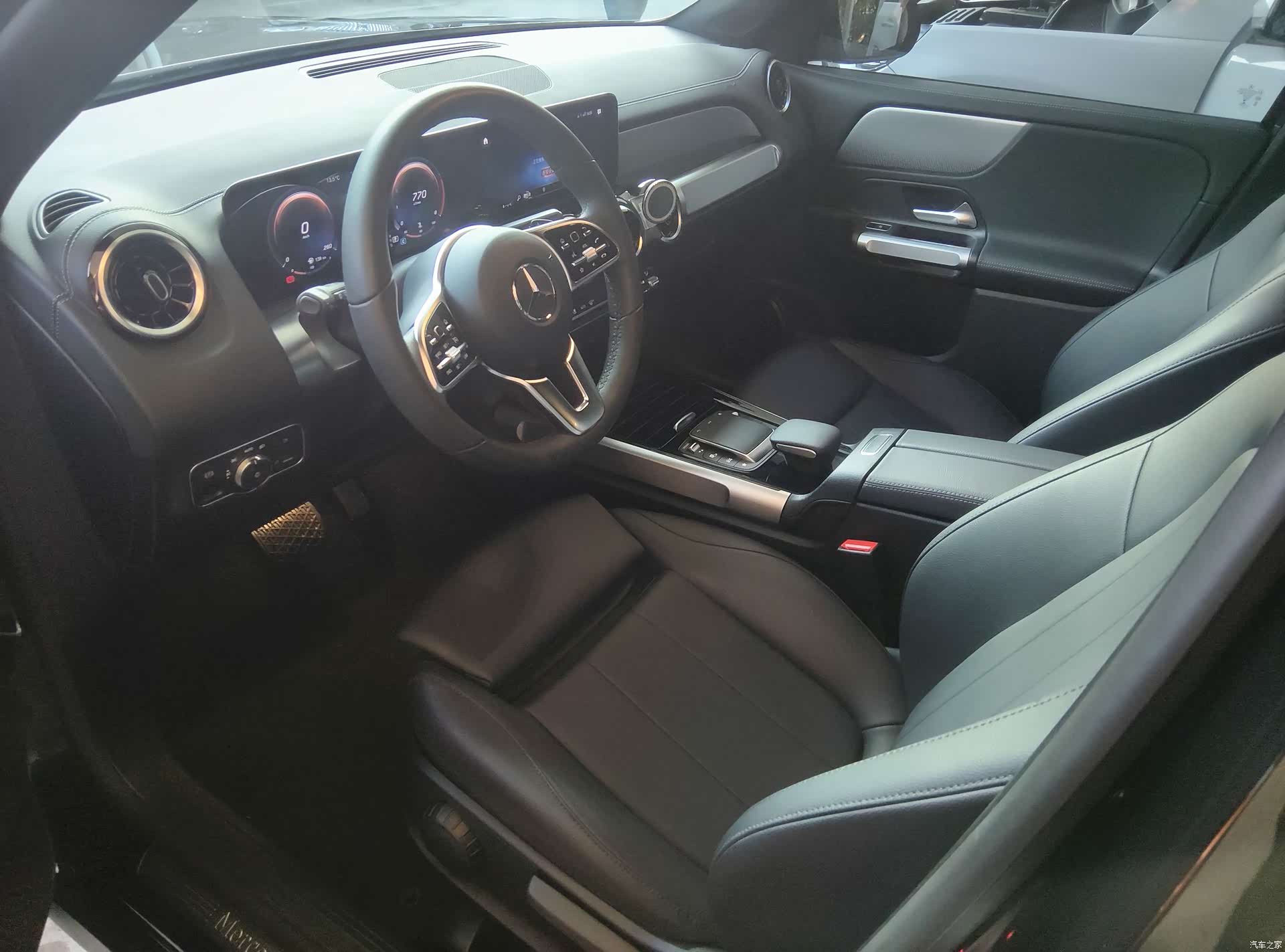 Mercedes-Benz GLB, 2022 4
