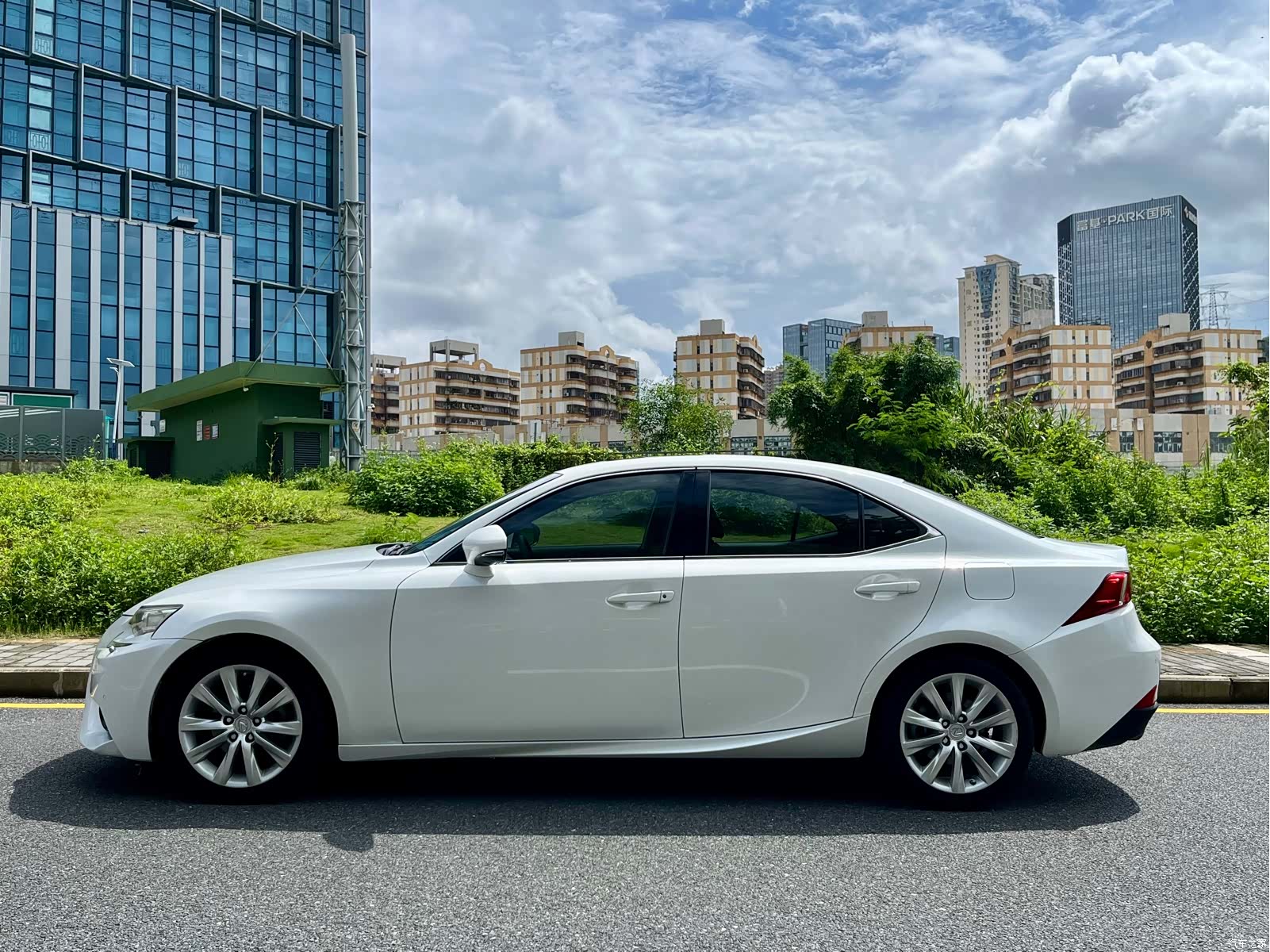 Lexus IS, 2013 4