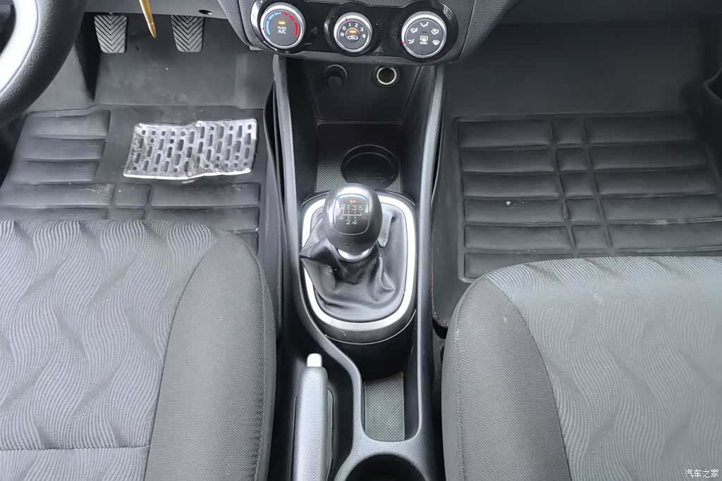Kia K2, 2015 16