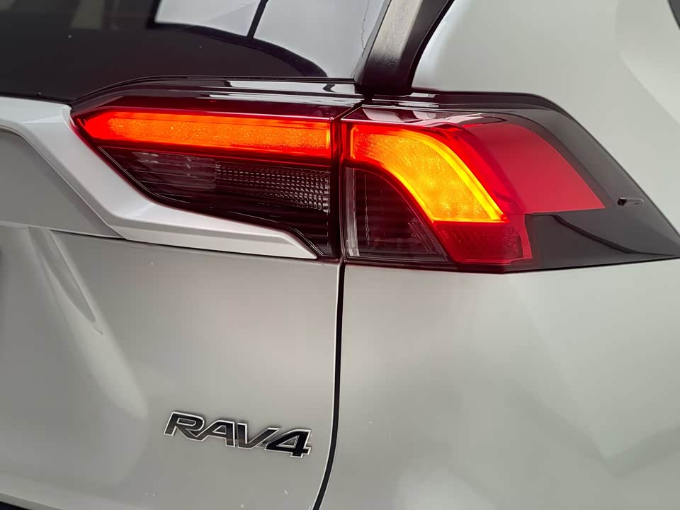 Toyota RAV4 Rongfang