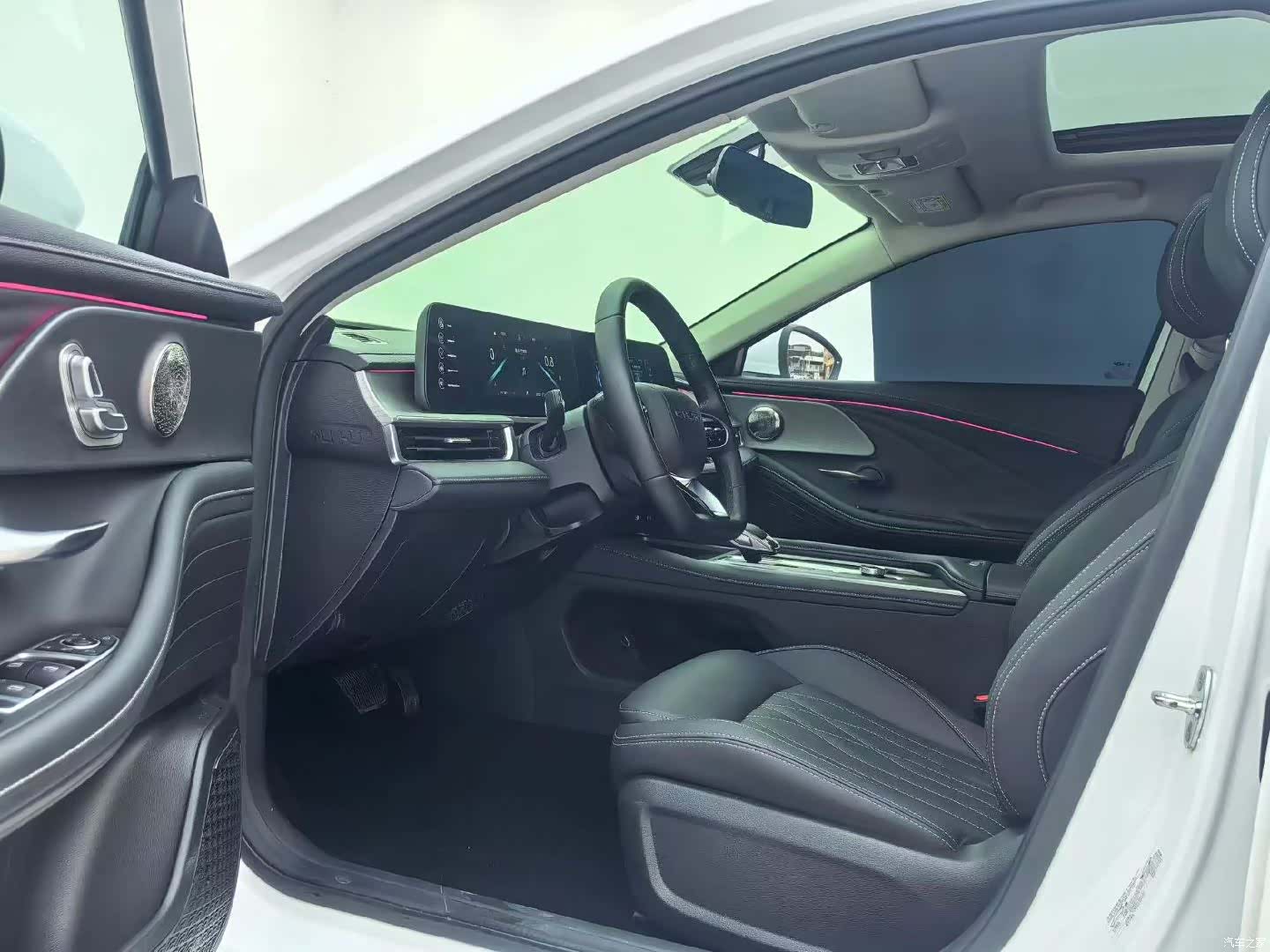 Chery Arrizo 8, 2024 4