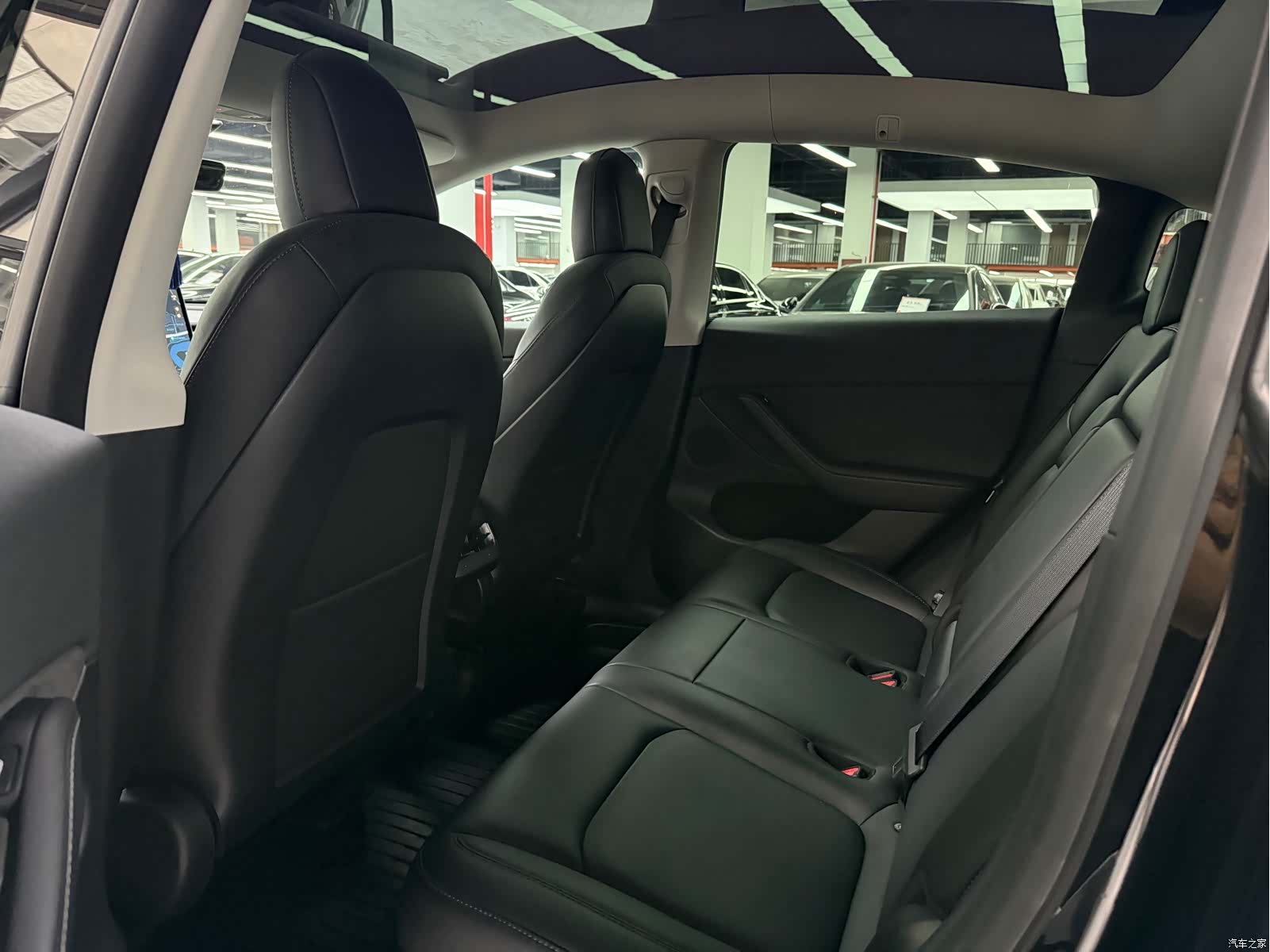 Tesla Model Y, 2021 11