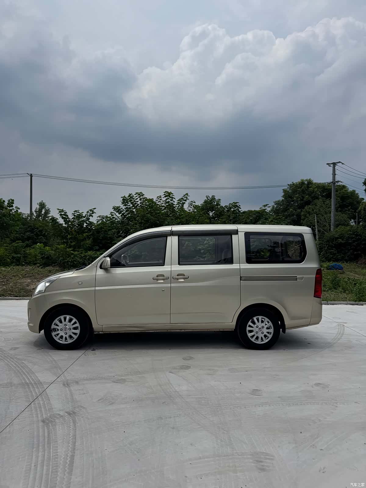 Wuling V, 2017 3