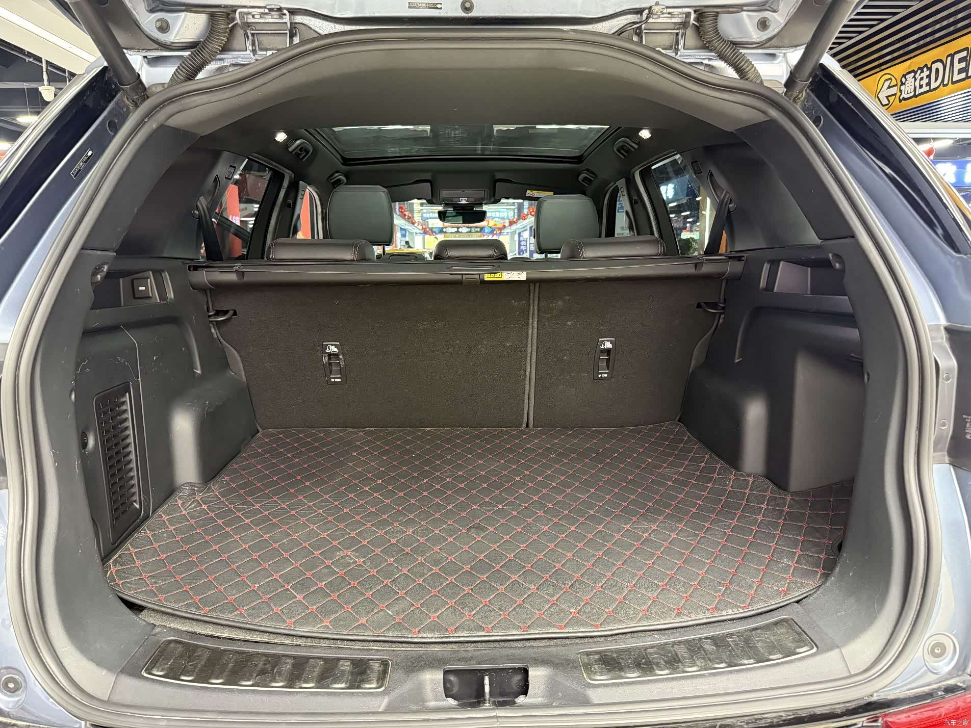 Land Rover Discovery, 2021 12