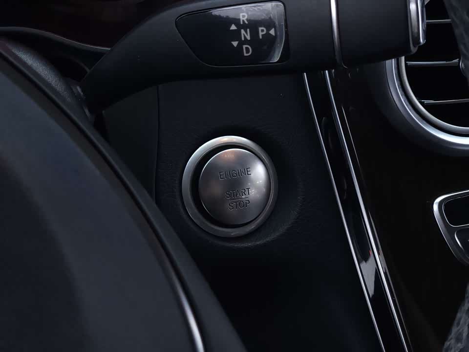 Mercedes-Benz GLC Mercedes-Benz GLC