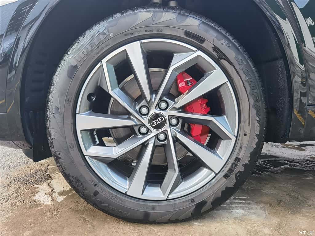 Audi Q5L, 2025 30