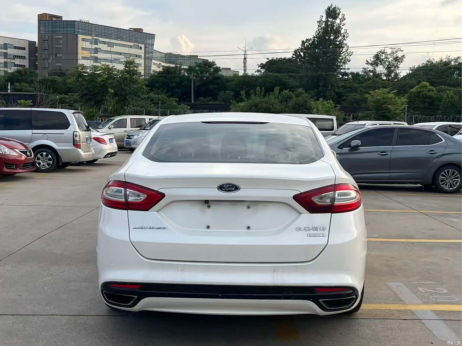 Ford Mondeo, 2014 11