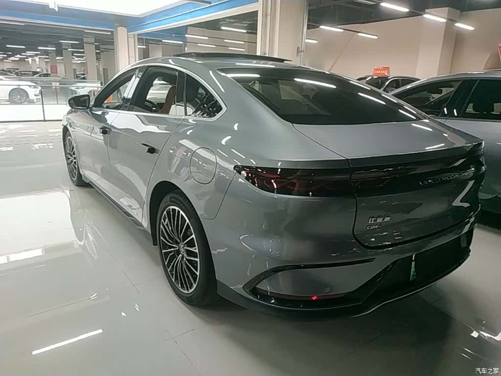 BYD Han, 2023 все фото