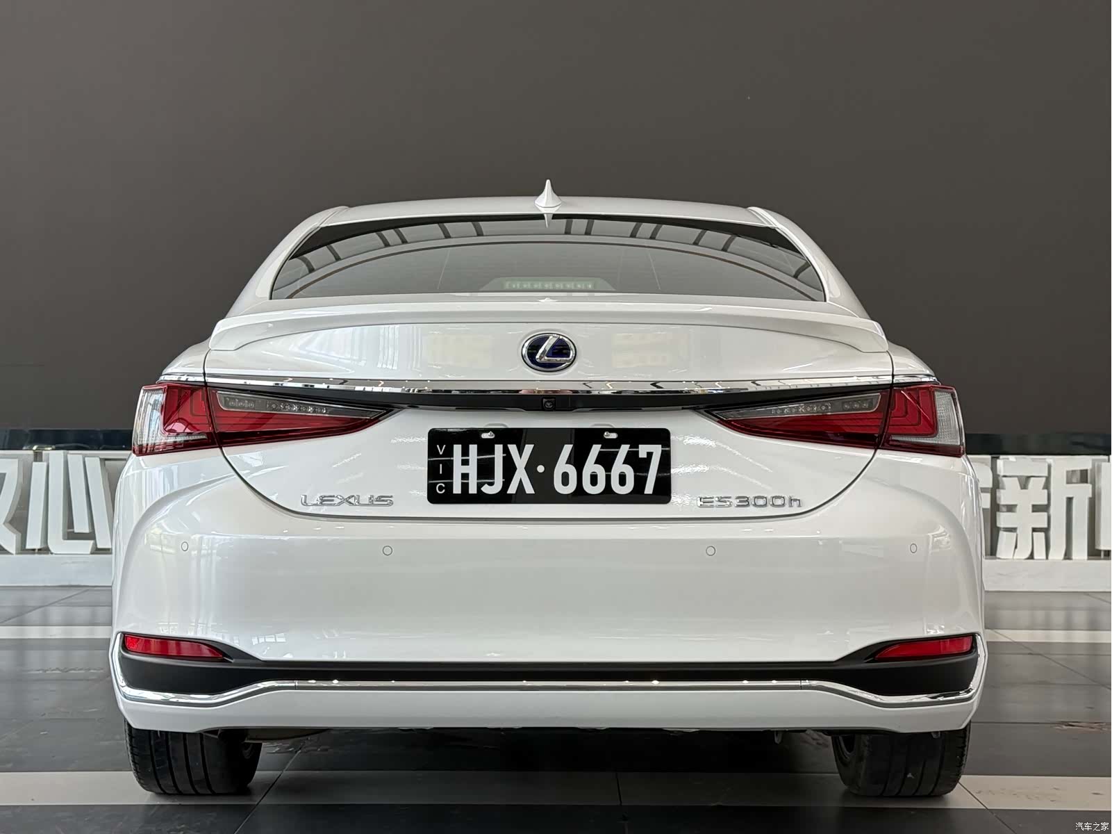 Lexus ES, 2021 6