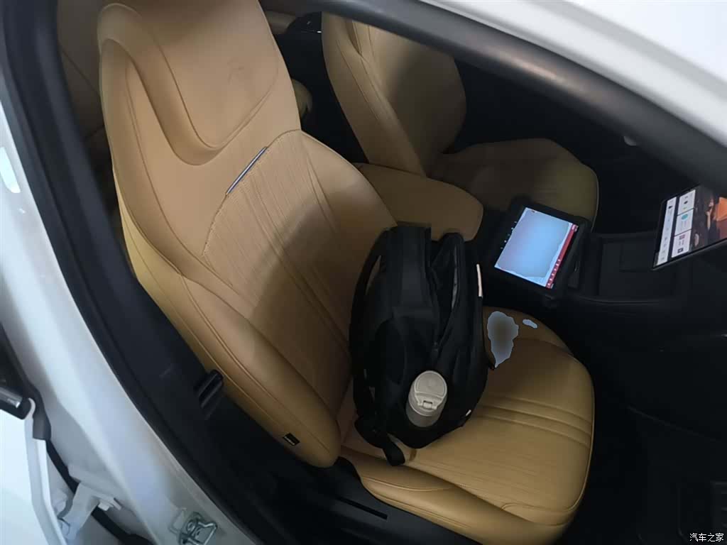 Geely Galaxy L7, 2023 25