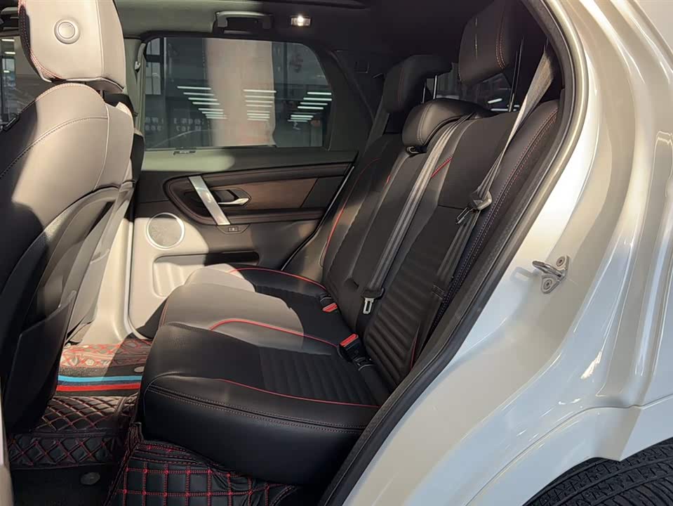 Land Rover Discover sports