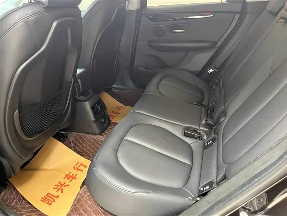 BMW 2 series station wagon