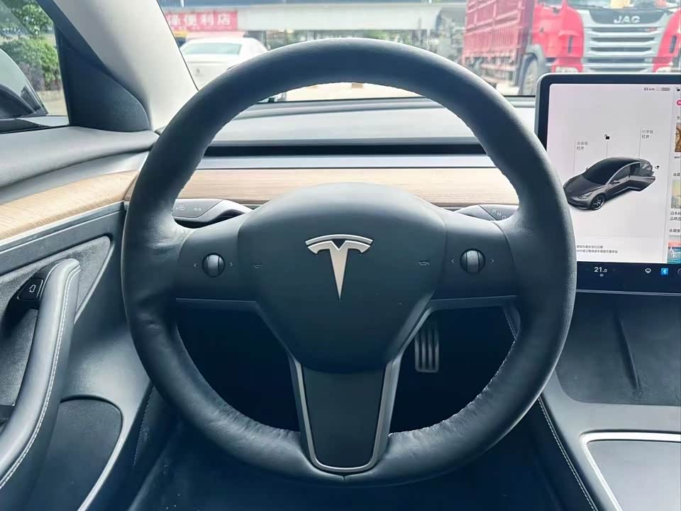 Tesla Model 3 Tesla Model 3