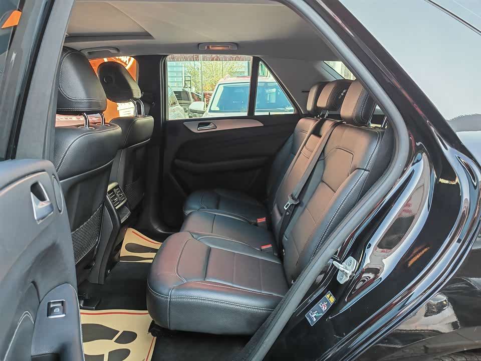 Mercedes-Benz M class