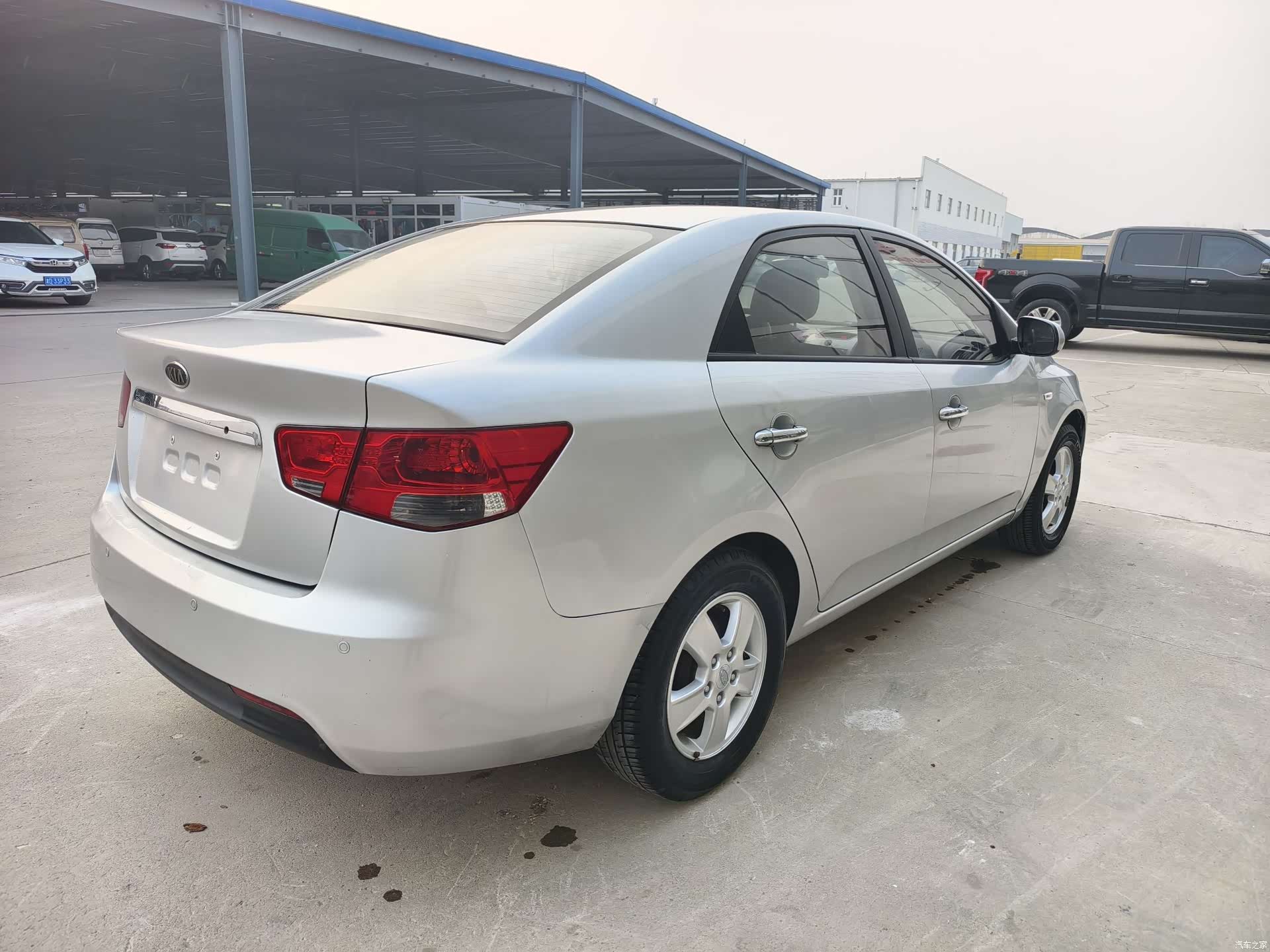 Kia GL, 2012 6